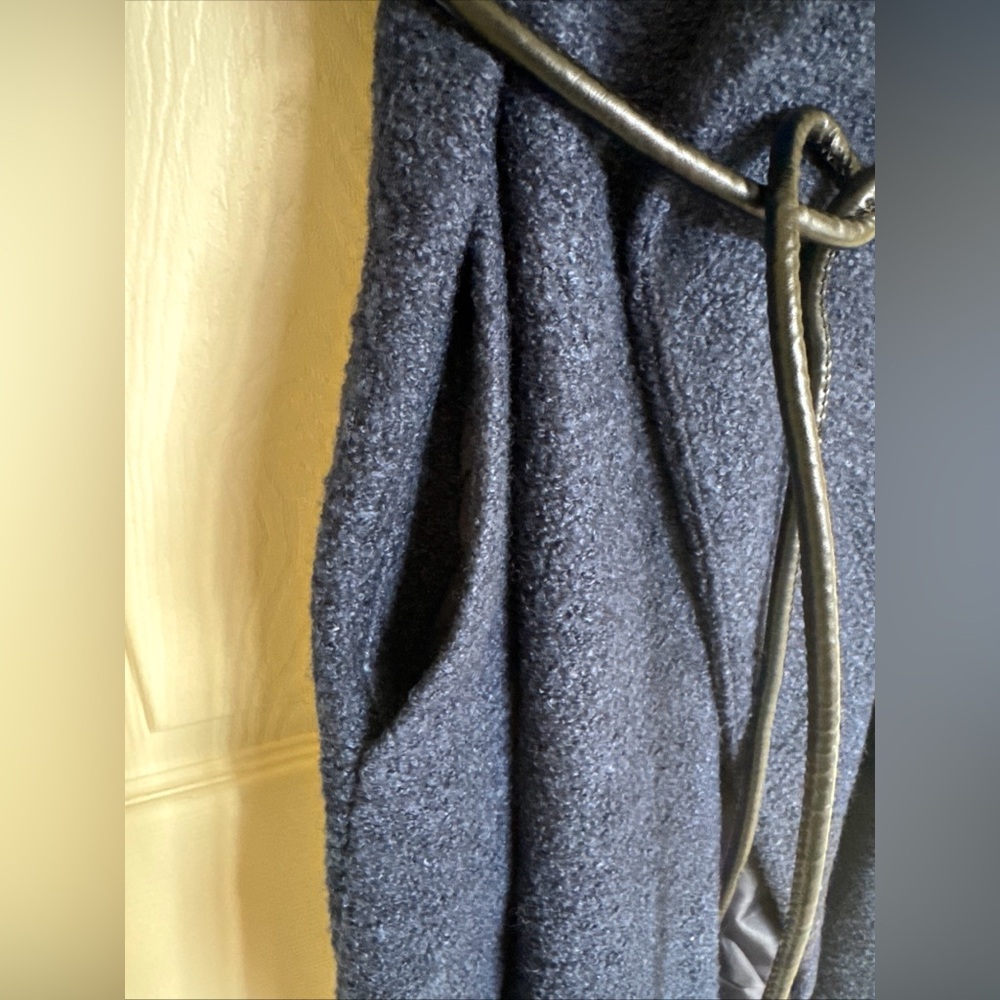 NWOT Women’s Lana Wool Blend Blue Robe Size Small With Leather Belt & Pockets - Picture 6 of 9